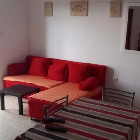In 33549 Apartman