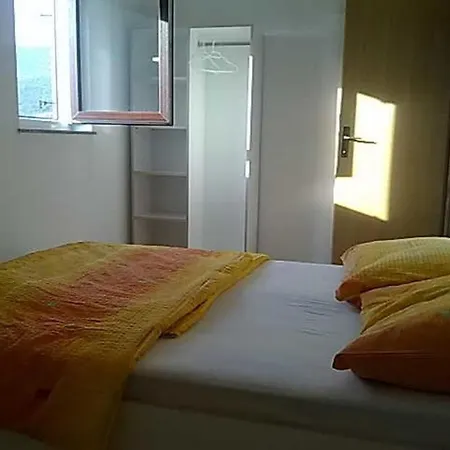 In 33549 Jadranovo
